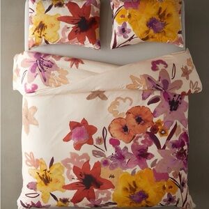 *SOLD* Urban Outfitters Beatriz Floral Peach Full Queen Duvet, NWT
